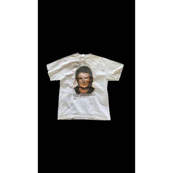 2003 T.G Sheppard Signed T-shirt - Picture 1 of 3